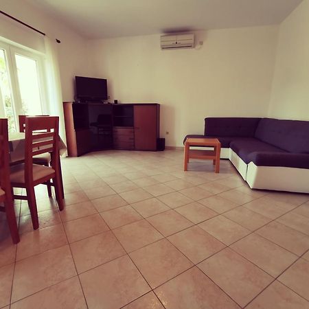 Haus Maro Διαμέρισμα Supetarska Draga Δωμάτιο φωτογραφία