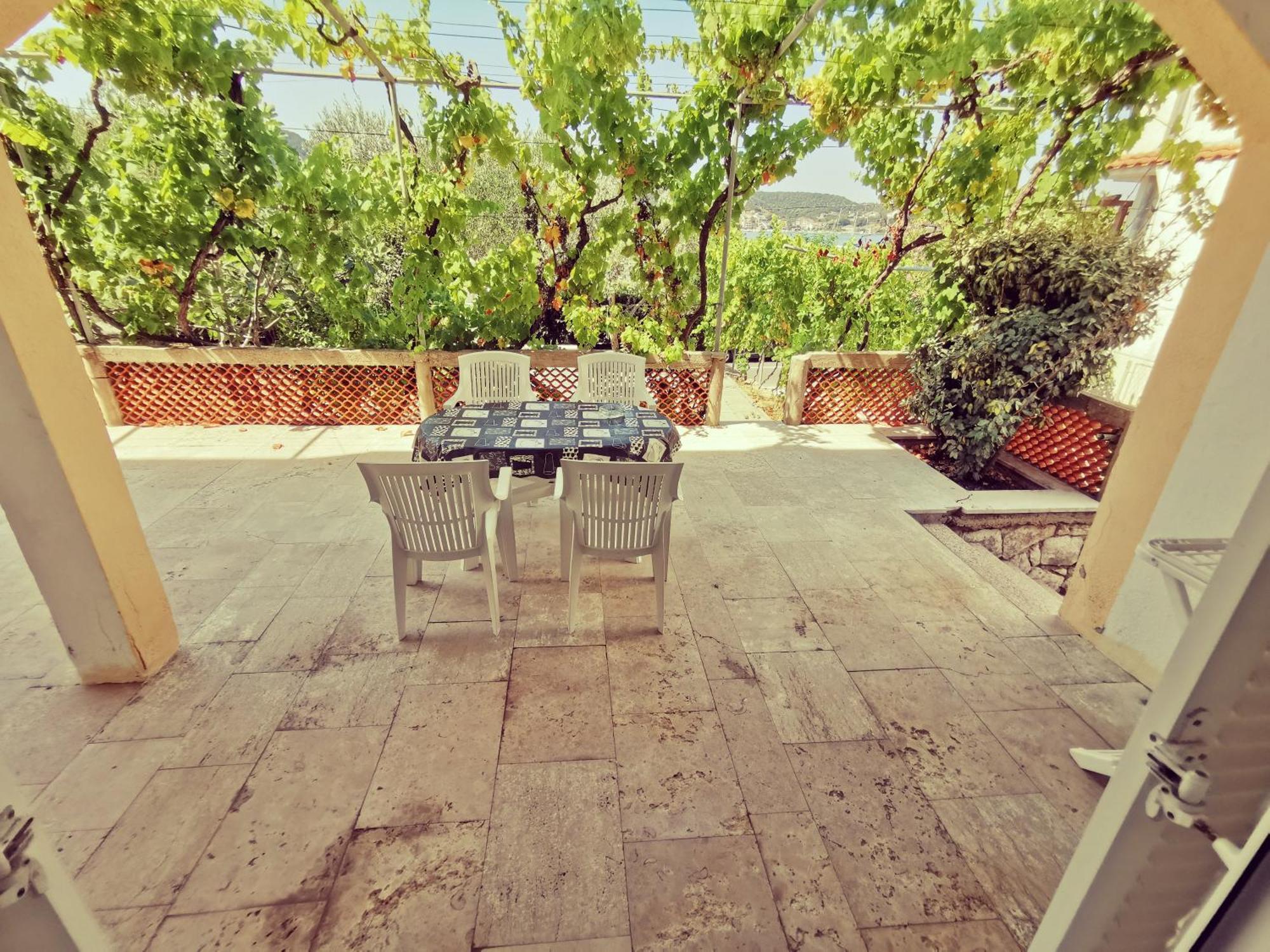 Haus Maro Διαμέρισμα Supetarska Draga Δωμάτιο φωτογραφία