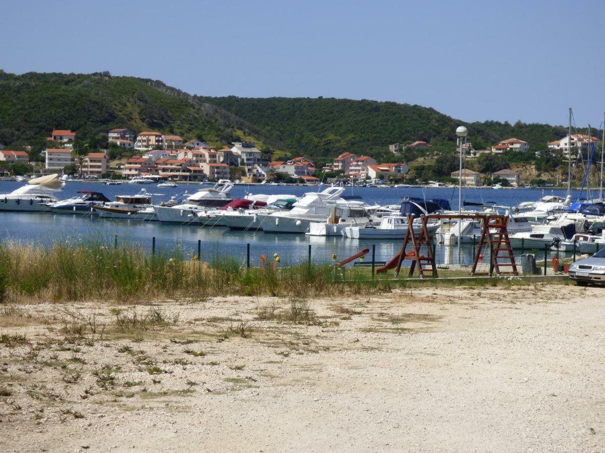 Haus Maro Διαμέρισμα Supetarska Draga Εξωτερικό φωτογραφία